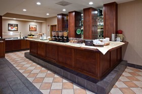 La Quinta Inn & Suites by Wyndham Bannockburn-Deerfield