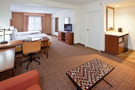 La Quinta Inn & Suites by Wyndham Bannockburn-Deerfield