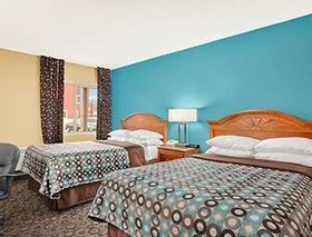 Super 8 by Wyndham Belleville IL/St. Louis Area