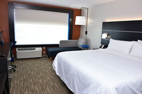 Holiday Inn Express & Suites Bensenville O'Hare