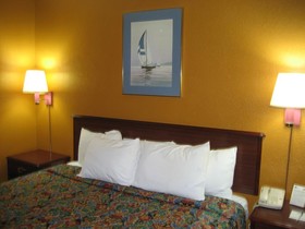 Country Garden & Suites