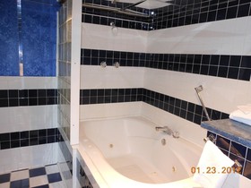 Country Garden & Suites
