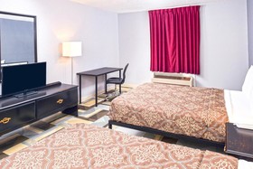 Country Garden & Suites