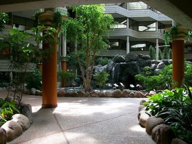 Indian Lakes Hotel