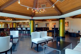 Indian Lakes Hotel
