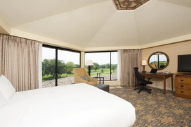 Indian Lakes Hotel