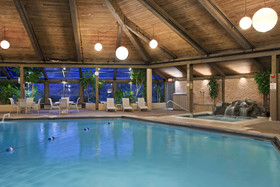 Indian Lakes Hotel