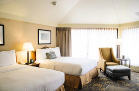 Indian Lakes Hotel
