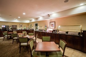 Country Inn & Suites by Radisson, Bloomington-Normal Airport, IL