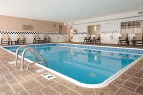 Country Inn & Suites by Radisson, Bloomington-Normal Airport, IL