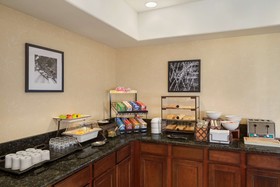 Country Inn & Suites by Radisson, Bloomington-Normal Airport, IL