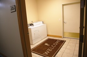 Country Inn & Suites by Radisson, Bloomington-Normal West, IL