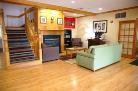Country Inn & Suites by Radisson, Bloomington-Normal West, IL
