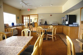 Country Inn & Suites by Radisson, Bloomington-Normal West, IL
