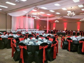 DoubleTree by Hilton Hotel Bloomington