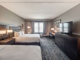 DoubleTree by Hilton Hotel Bloomington