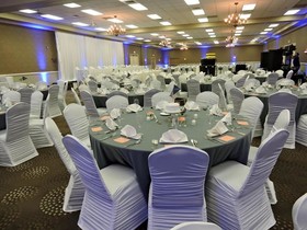 DoubleTree by Hilton Hotel Bloomington