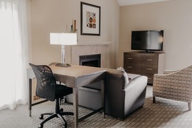 Eastland Suites Hotel & Conference Center