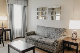 Eastland Suites Hotel & Conference Center