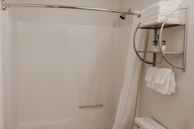 Eastland Suites Hotel & Conference Center