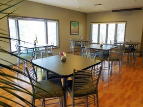 Eastland Suites Hotel & Conference Center