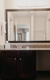 Eastland Suites Hotel & Conference Center