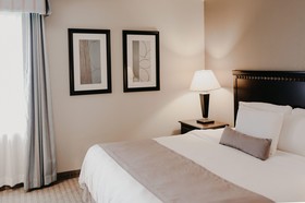 Eastland Suites Hotel & Conference Center