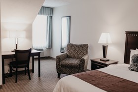 Eastland Suites Hotel & Conference Center