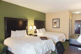 Hampton Inn Bloomington West