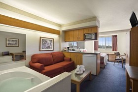 Ramada Limited Bloomington