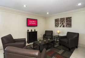 Red Roof Inn Bloomington