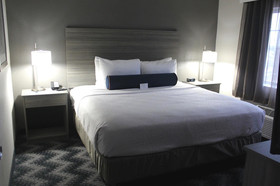 Country Inn & Suites by Radisson, Bolingbrook, I-55
