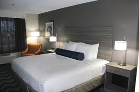 Country Inn & Suites by Radisson, Bolingbrook, I-55