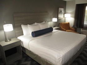 Country Inn & Suites by Radisson, Bolingbrook, I-55