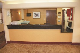 Country Inn & Suites by Radisson, Bolingbrook, I-55