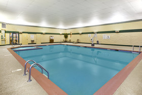 Holiday Inn Hotel & Suites Bolingbrook
