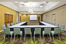 Holiday Inn Hotel & Suites Bolingbrook