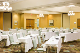 Holiday Inn Hotel & Suites Bolingbrook