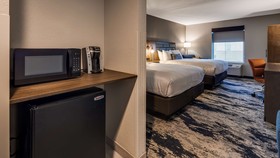 Best Western Plus Bourbonnais Hotel & Suites