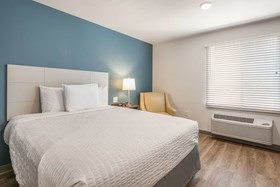 WoodSpring Suites Chicago Midway