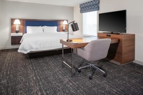Hampton Inn and Suites Chicago-Burr Ridge