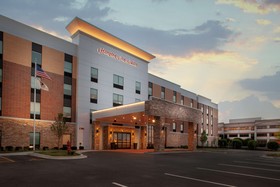 Hampton Inn and Suites Chicago-Burr Ridge