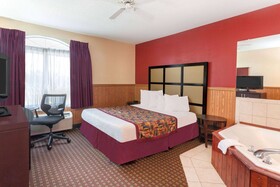 Baymont by Wyndham Chicago/Calumet City