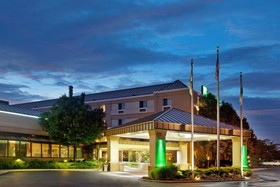 Holiday Inn & Suites Chicago-Carol Stream (Wheaton)