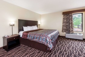 Days Inn & Suites by Wyndham Casey