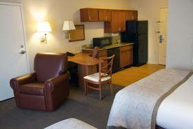 Candlewood Suites Champaign-Urbana Univ Area