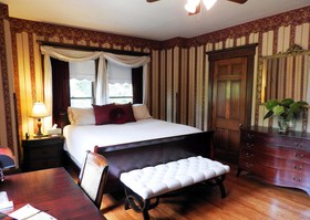 Champaign Garden Inn
