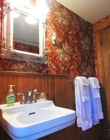 Champaign Garden Inn