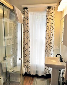 Champaign Garden Inn