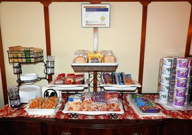 Champaign Garden Inn
